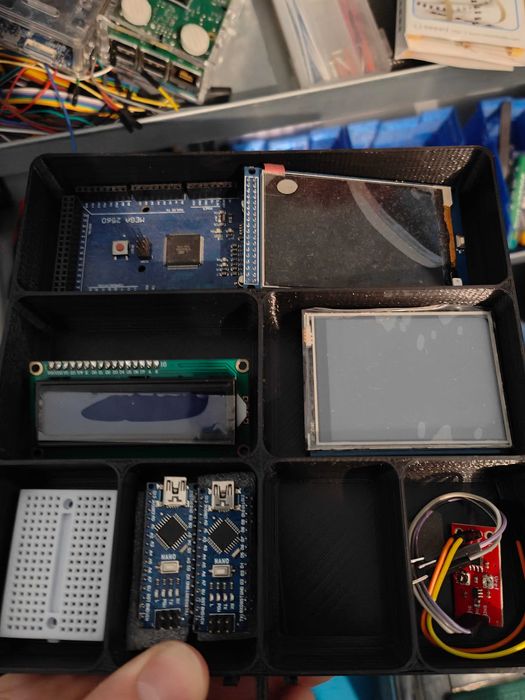 Componentes eletrónicos e microcontroladores