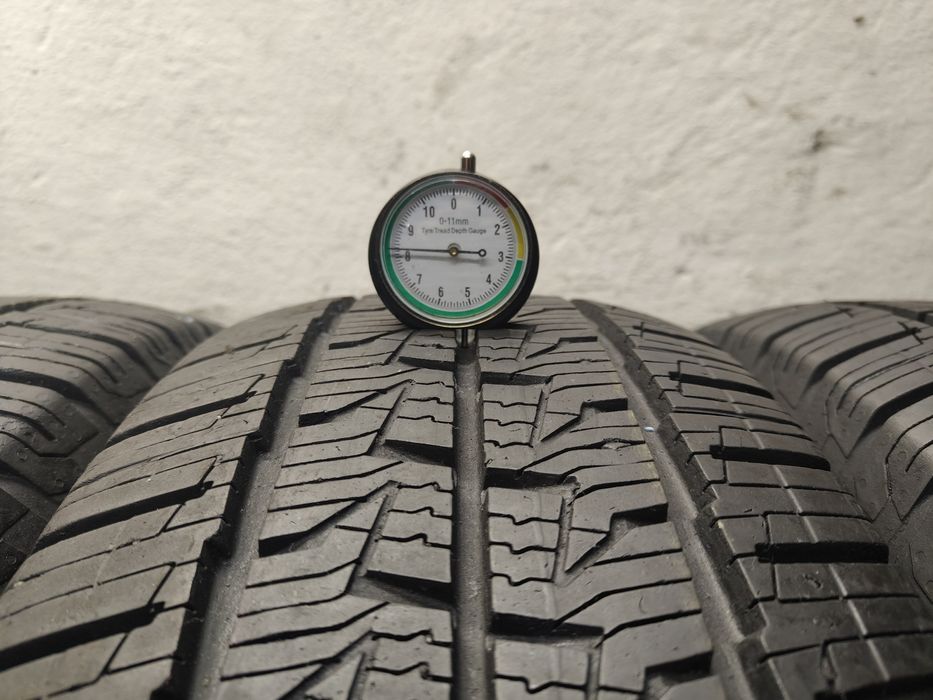 4X 215/65R16C 109/107T Continental Vancontact 4Season 8mm 2023 Opony