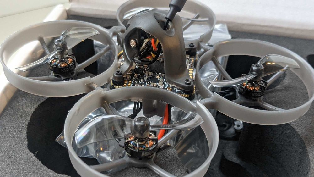 Happymodel Mobula 7 1s v2 2024 Caddx ANT 1200TVL