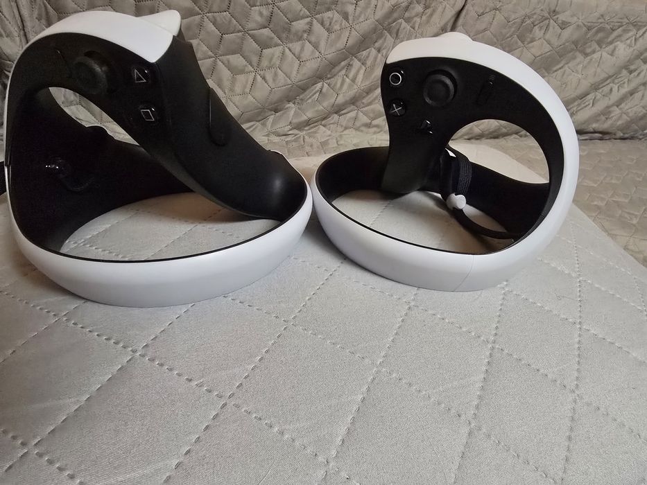 Окуляри віртуальної реальності для PS5