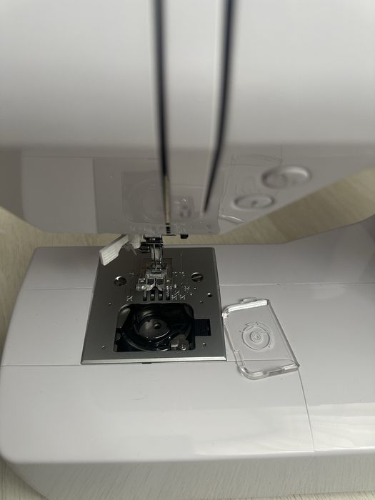 Швейна машинка iSew S200