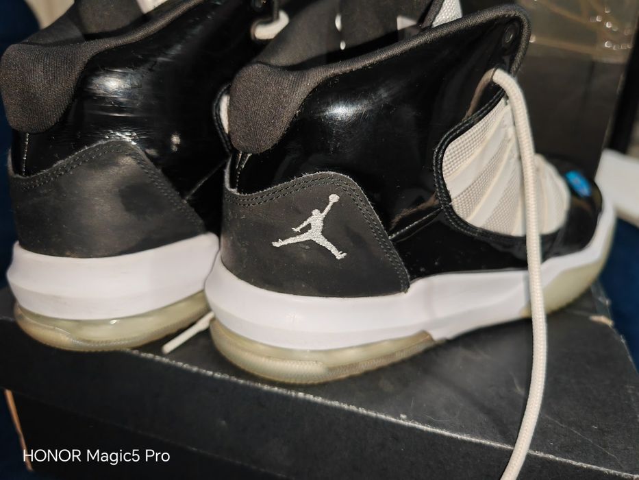 Buty Jordan max aura 38.5