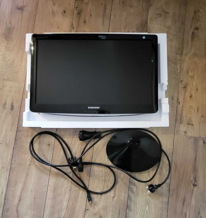 SAMSUNG 24" SyncMaster B2430 Black