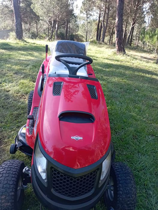 Trator Corta-Relva Briggs & Stratton 5176 17.5HP