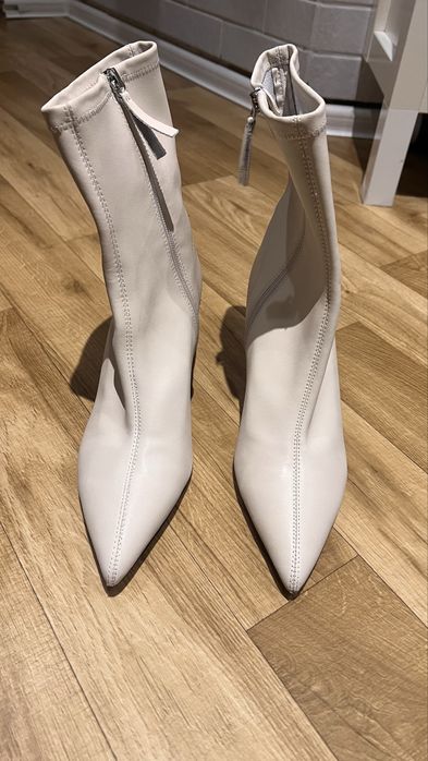 Skórzane botki na korku Reserved