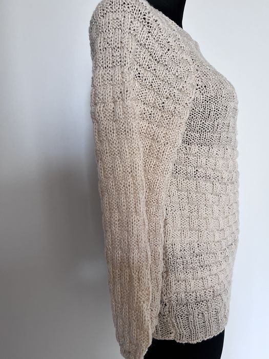 Sweter ręcznie robiony