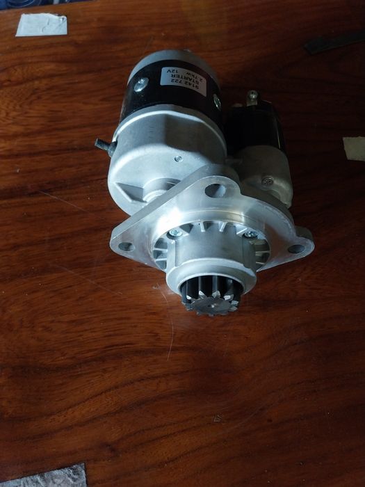 Sprzedam nowy rozrusznik c330.