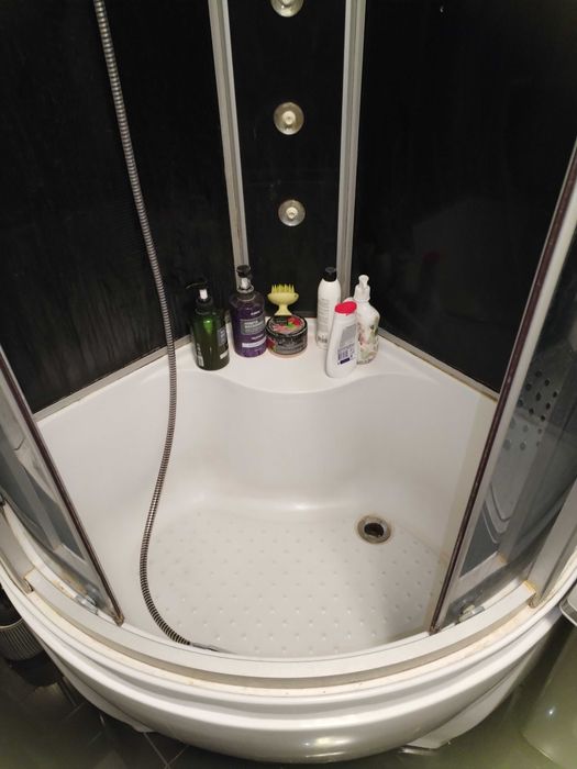 Гідробокс 80*80 б/у самовивіз