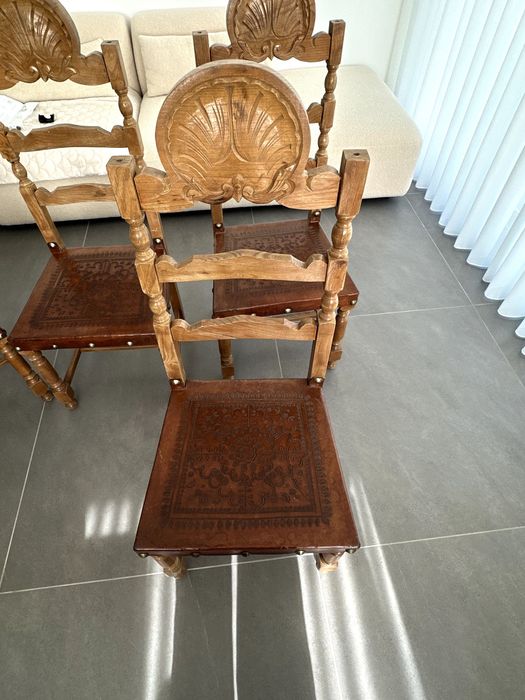 mesa jantar madeira de nogueira com 7 cadeiras