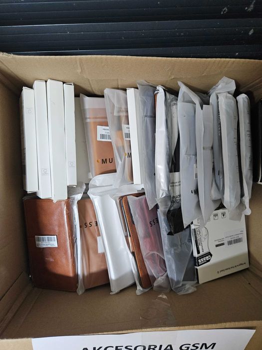 BOX Zwroty AMAZON MIX -Akcesoria GSM KAT A