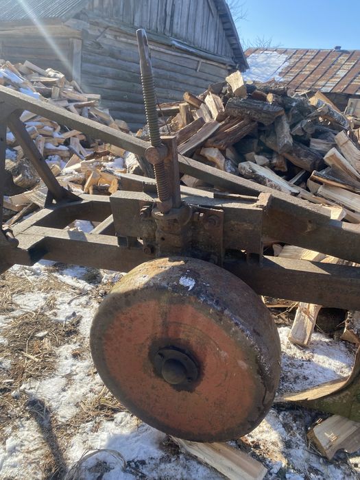 Продам Плуг двох корпусний