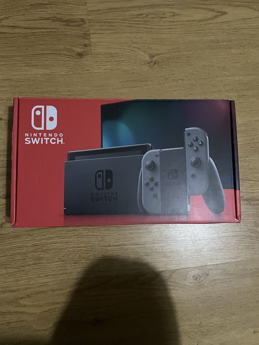 Nintendo Switch + 6 Jogos + Pro Controller + Caixa- como nova