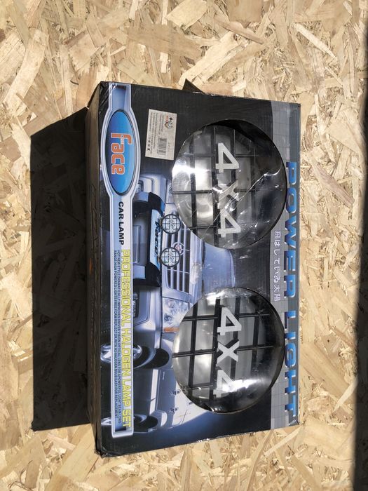 Farois universais para Jeep - Novos