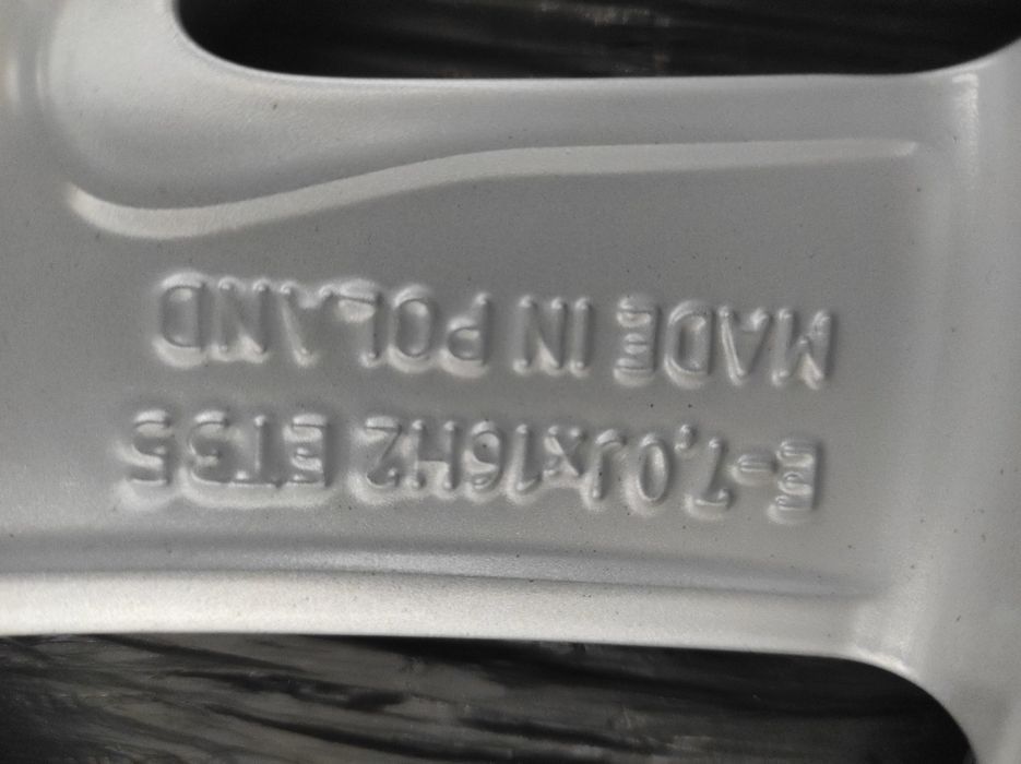 379 Felgi aluminiowe ORYGINAŁ AUDI R 16 NOWE DEMO 5x112 otwór 66,6