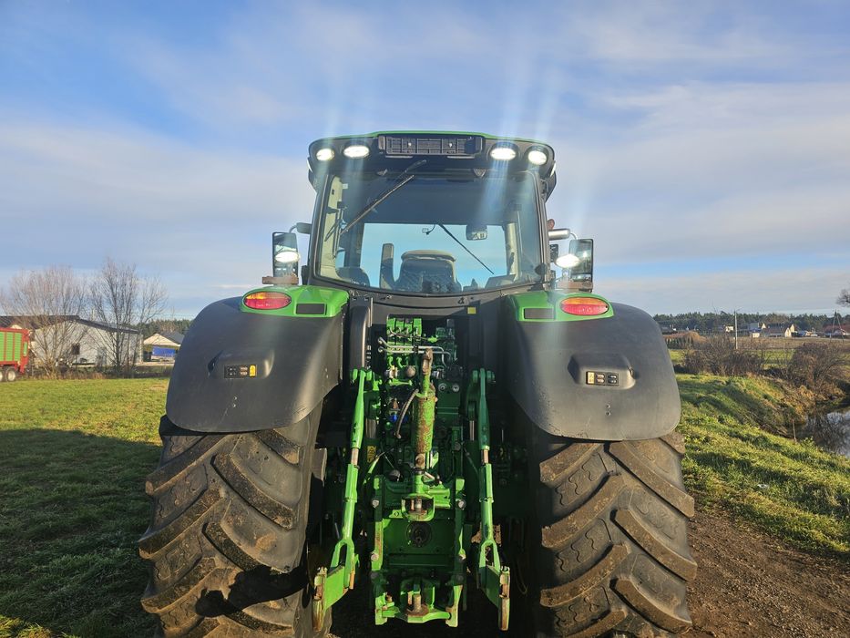 John Deere 6175R, 6195R, 6215R