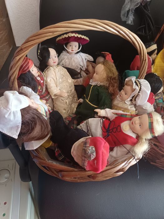 Coleção bonecas do mundo porcelana