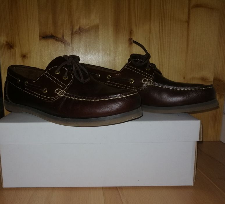 Sapatos de vela castanho Quebramar