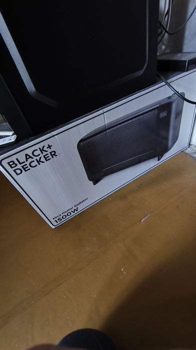 микатермический  обогреватель BLACK N DECKER BXMRA1500E