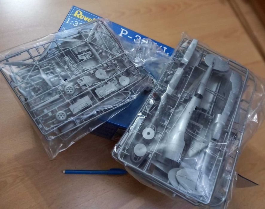 Kit 1:32 Avião Lockheed P-38 Lightning NOVO!