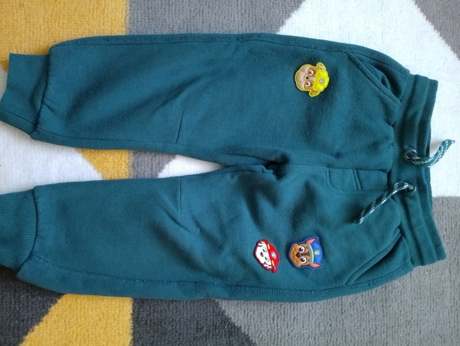 Spodnie chłopięce 98