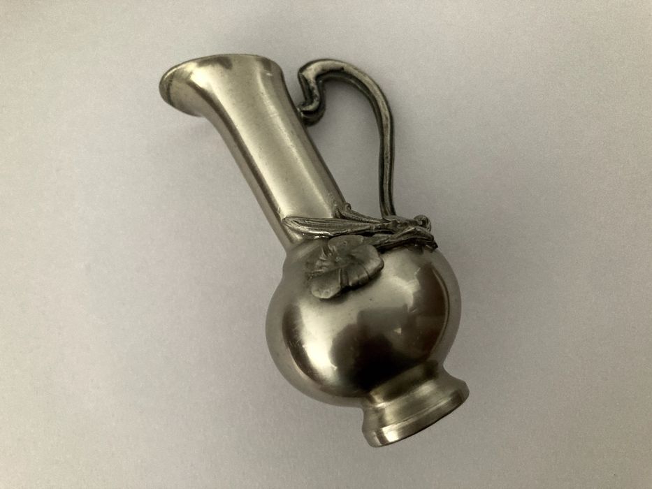 Pecinhas decorativas em estanho