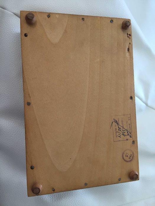 Caixa antiga, cigarrilhas, charutos. Madeira, pintada à mão. Czech rep