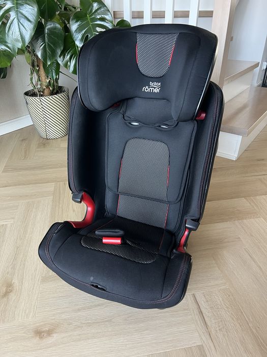 Britax Römer Advansafix IV R Air Black – stan bardzo dobry, ISOFIX, 9–36 kg