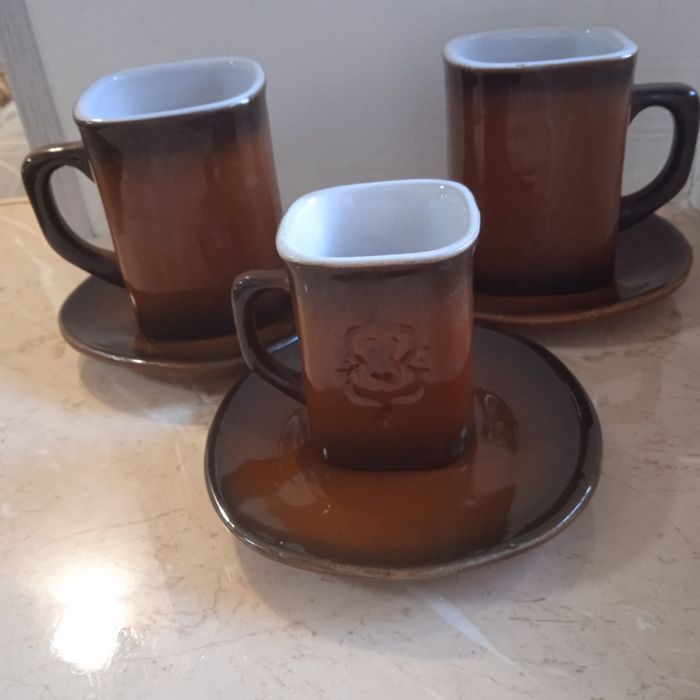 Глиняні кружки набір