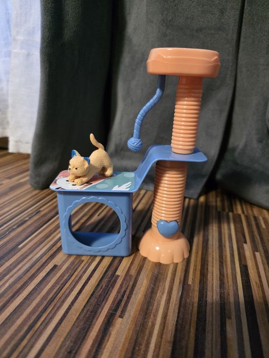 Zabawki dla dziewczynki lalki szafa itp