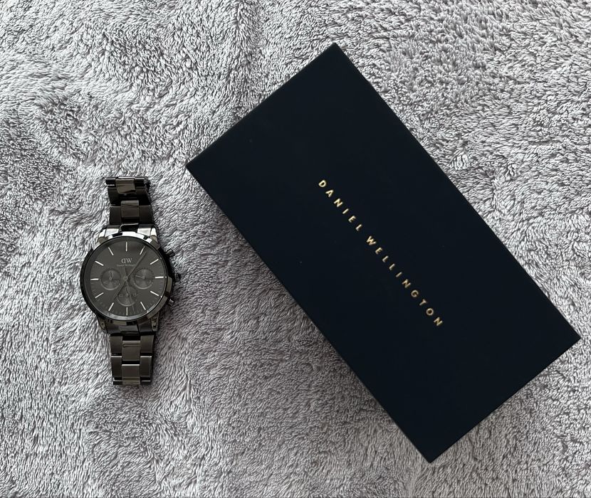 Zegarek męski Daniel Wellington kwarcowy segmentowa bransoleta