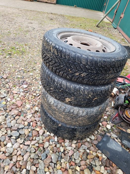 Koła, felgi, opony zimowe 185/60R14 mazda premacy