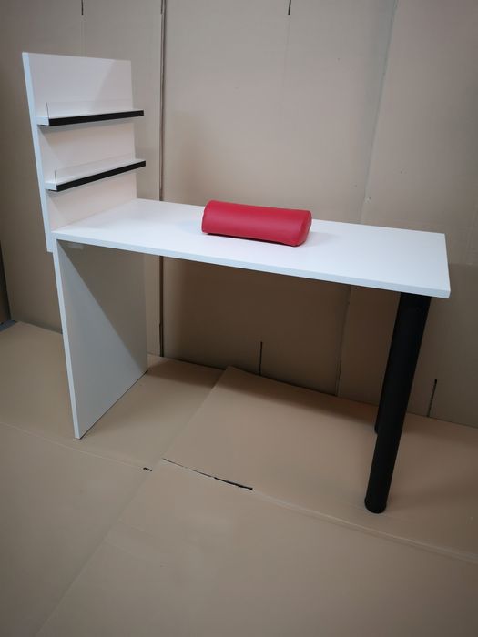 Biurko stolik kosmetyczny do manicure