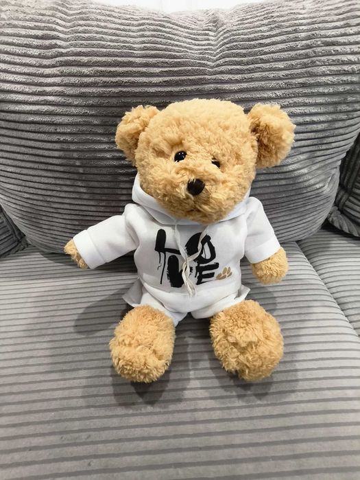 Pluszowy Miś fundacji TVN Podaruj Misia 2020