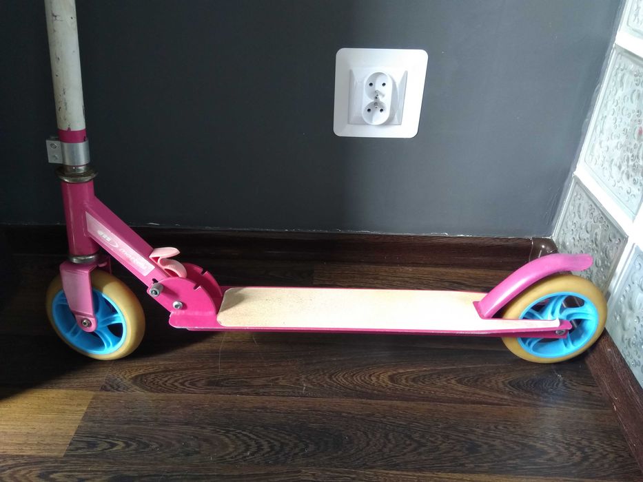 hulajnoga martes różowa butterfly