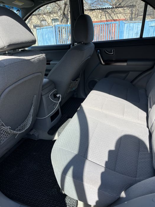 Продам Kia Sorento 2004 2.4 бензин