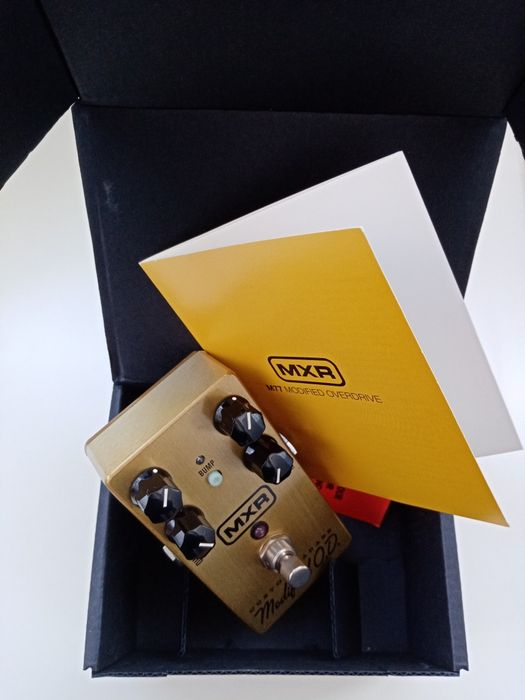 MXR Custom Badass Modified Overdrive (pedal guitarra)