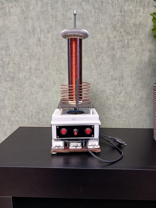 Трансформатор Тесла