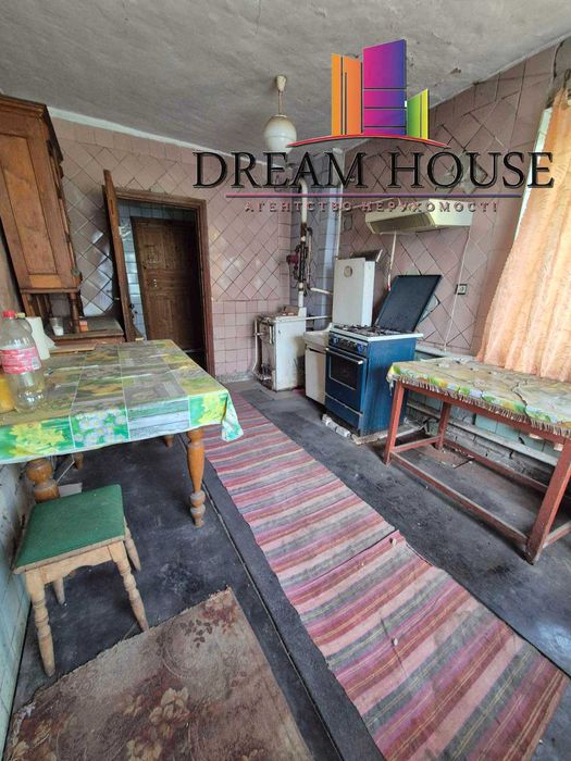 Продаж будинку в центрі с. Степанки