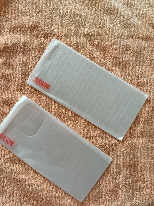 Conjunto de Capa com 2 películas de vidro para iPhone 13 6.1