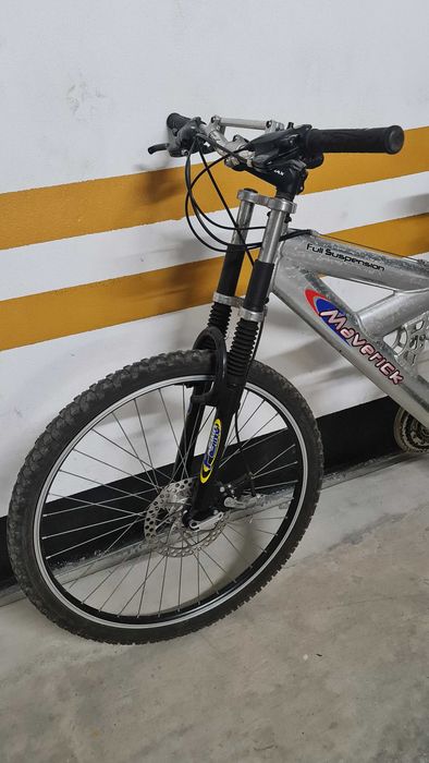 Bicicleta tipo Downhill