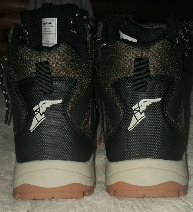 Взуття  Coodyear