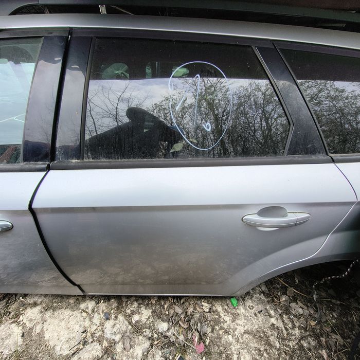 Ford Mondeo Kombi MK4 Drzwi Tylnie Lewe 58
