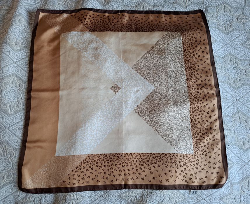 Хустина в кольорі лате. Винтаж.