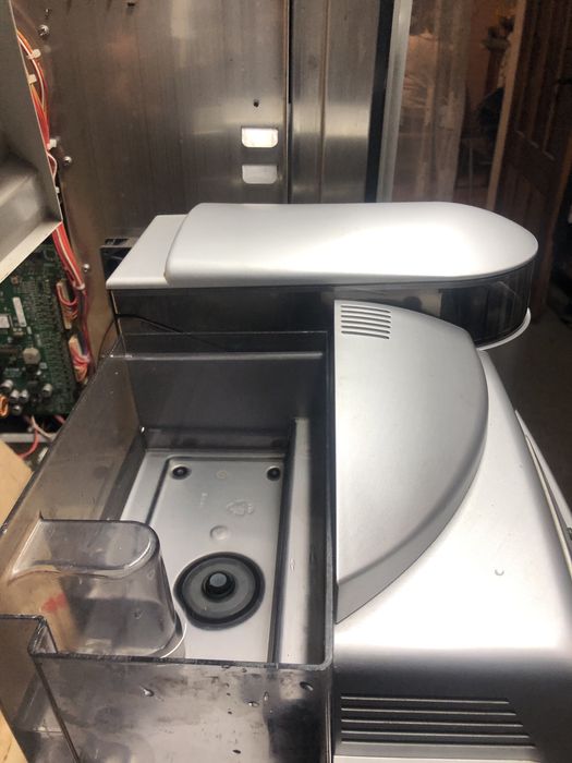 Кофеварка  Saeko Nova