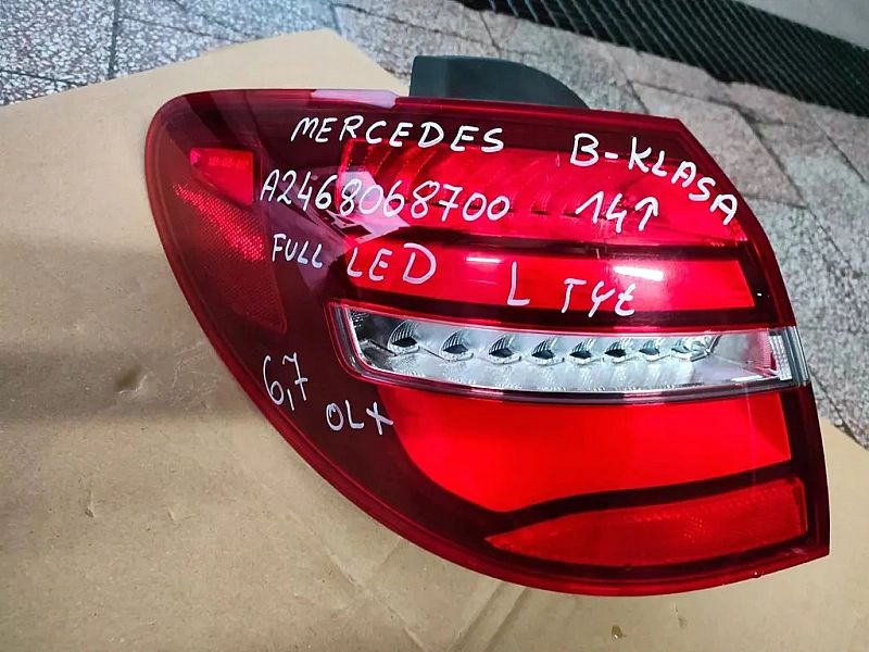 Lampa tyl lewa mercedes b klasa w246 led 11- euro