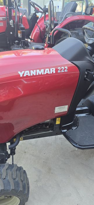 Trator Yanmar SA 222