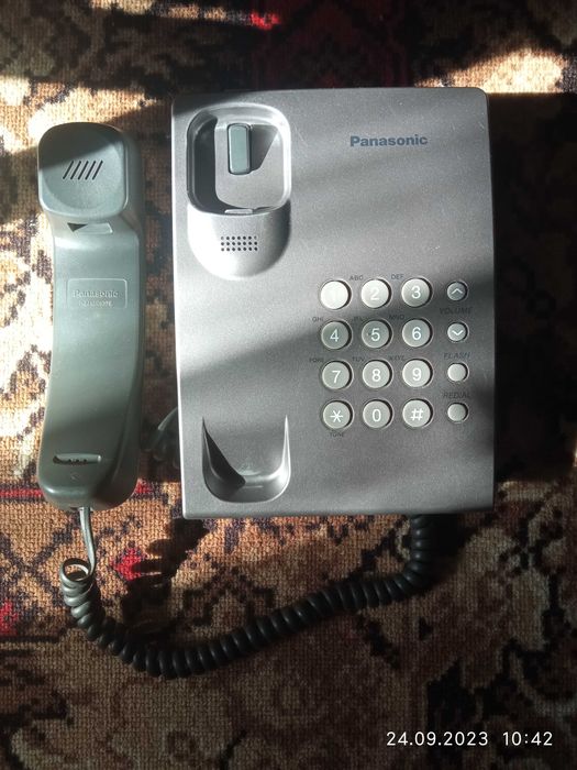 Стаціонарний телефон Panasonic