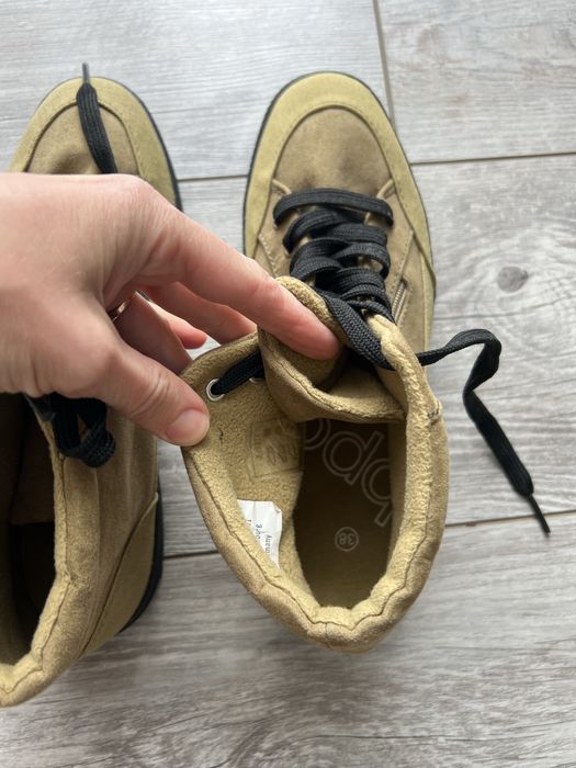 Нові теплі кеди