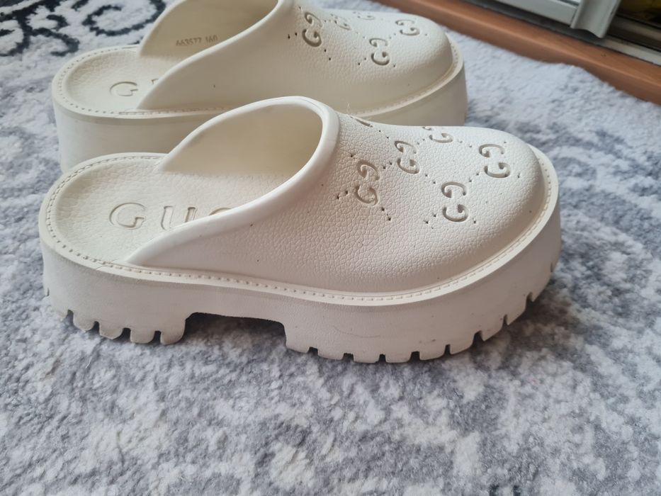 Klapki 38 gucci okazja