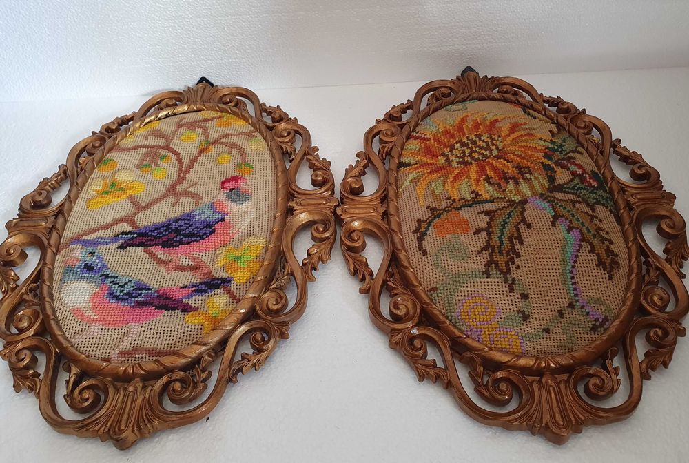 Dois Quadros em Ponto de cruz artesanal - vintage